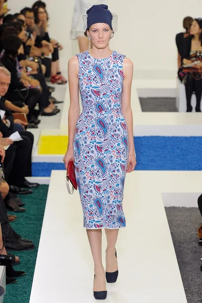 Look 24